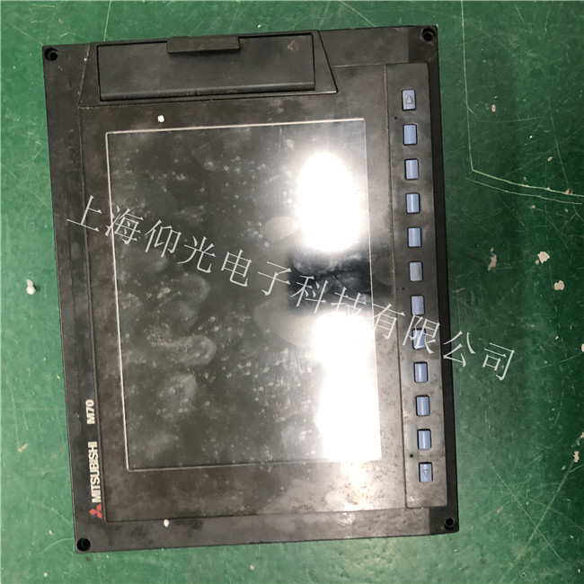 制造機械表面聲波三菱TYD-6186觸摸不準維修案例