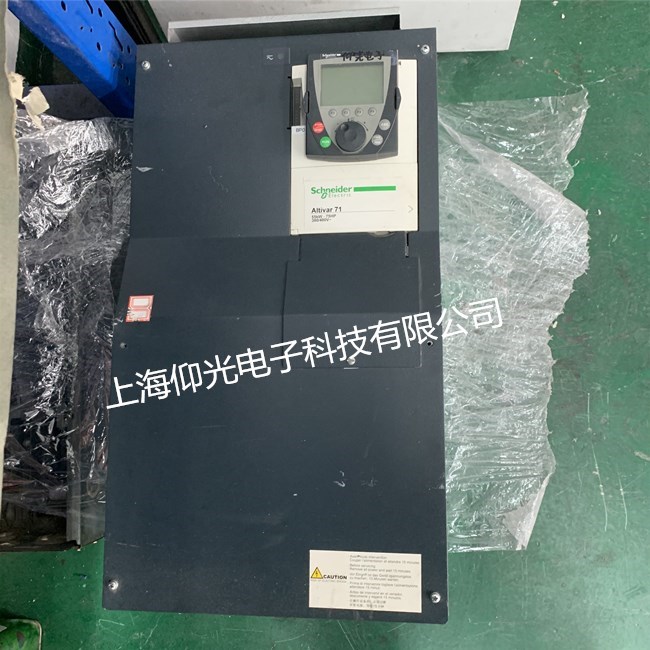 施耐德變頻器報(bào)警F015故障代碼維修