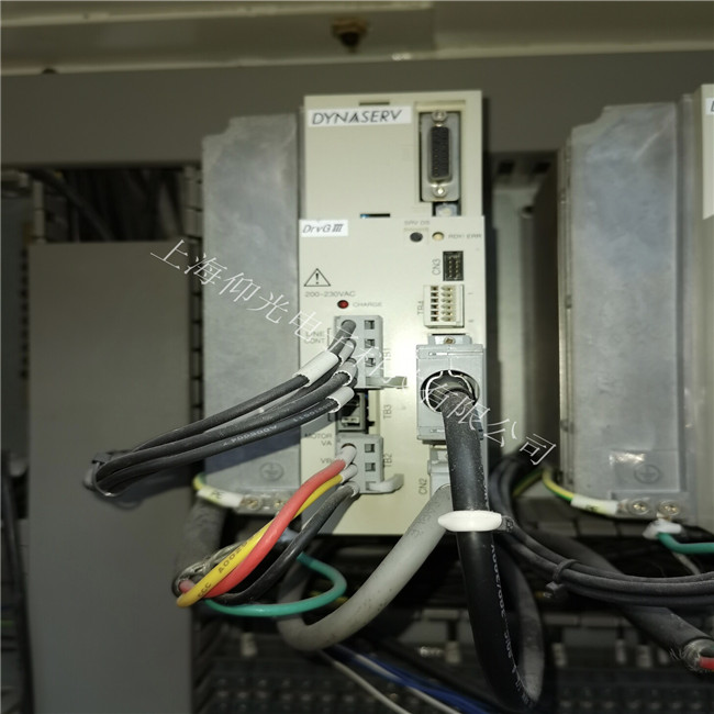 丹佛斯VLT5302變頻器行時前級空開跳閘故障維修