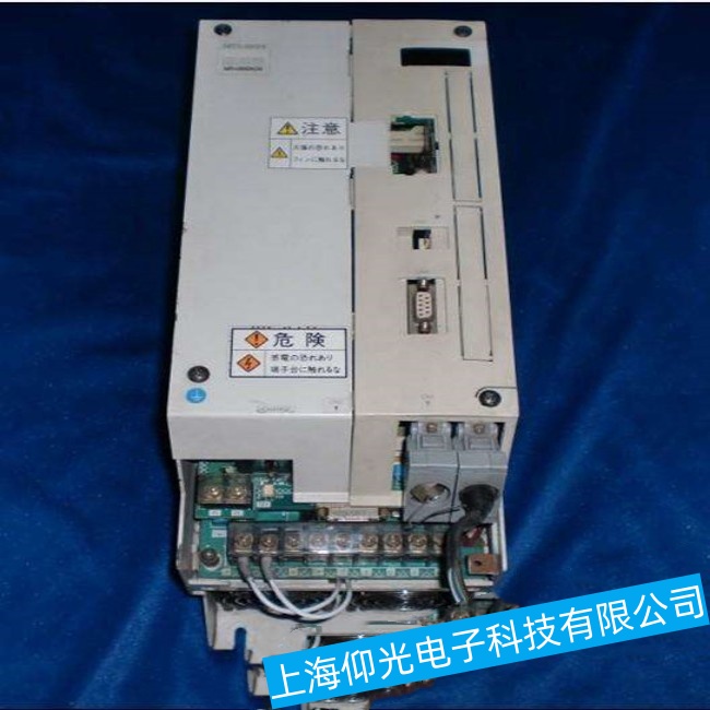 潮州三菱RH-SDH機器人驅動器上電無任何顯示故障維修廠家