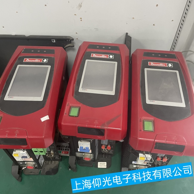 安慶Desoutter馬頭擰緊控制器上電后出現(xiàn)黑屏無顯示故障維修教程
