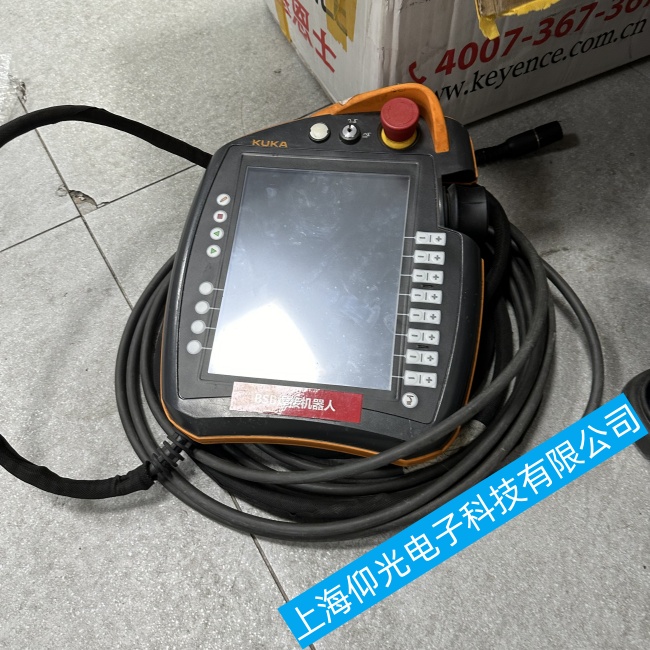 珠海庫(kù)卡KR16焊接機(jī)器人示教器液晶屏無(wú)顯示或顯示不良故障維修保養(yǎng)中心